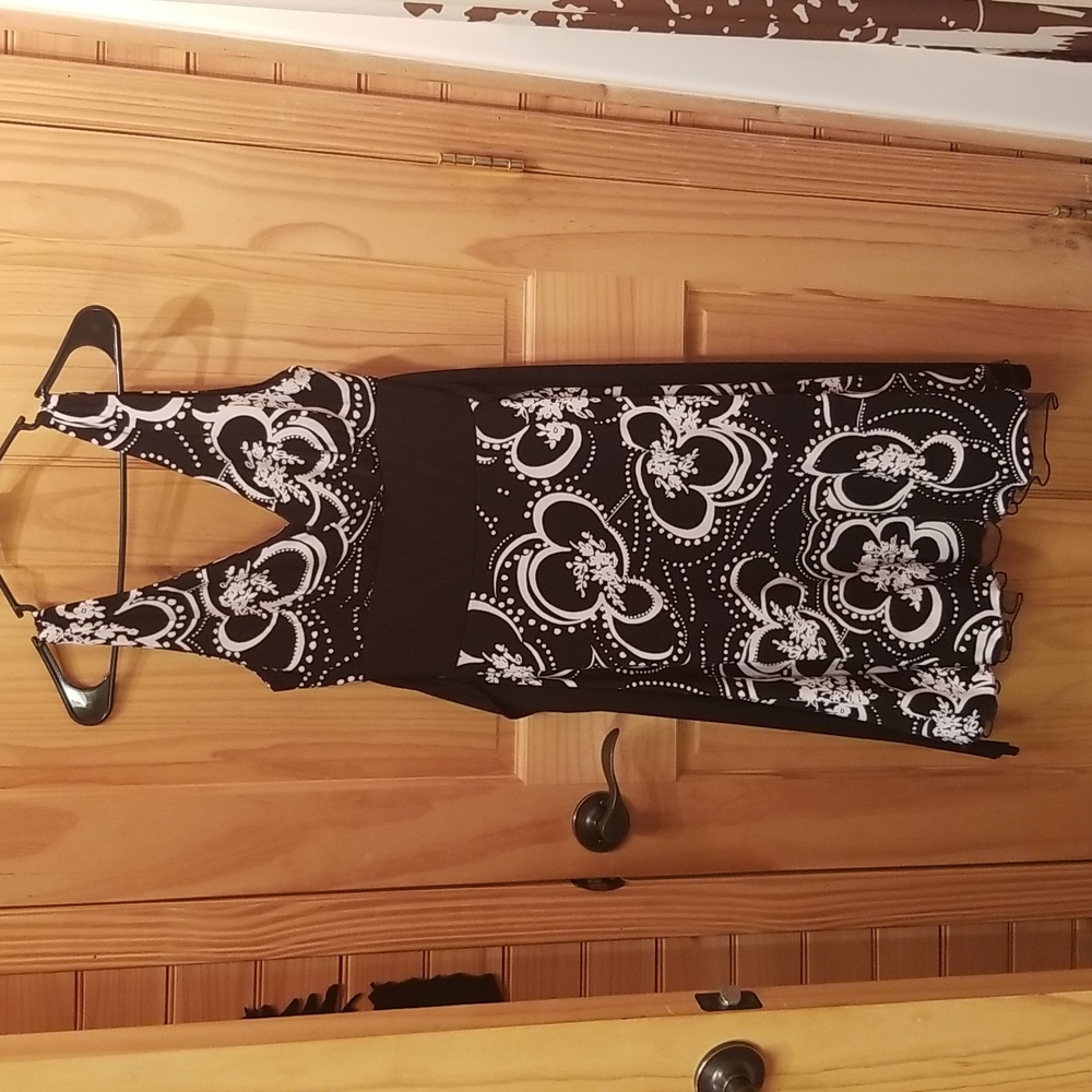 Speechless Medium Dress. (Attached Slip)